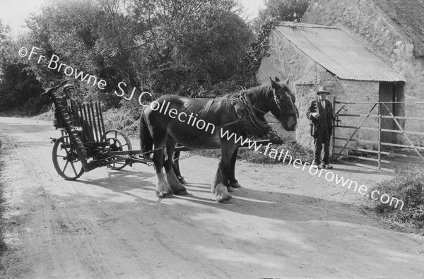 HARVEST TIME AFTER THE DAYS WORK AT BALLYKILMURRAY